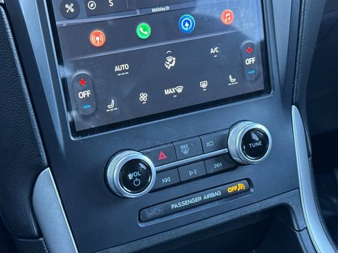 Used 2022 Ford Edge SEL image 25