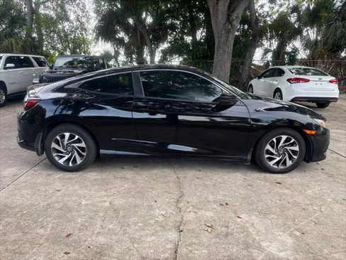 Used 2019 Honda Civic LX image 7