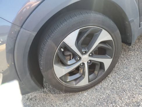 Used 2017 Hyundai Tucson Limited w/ Limited Ultimate Package 03 image 2