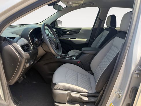 Used 2018 Chevrolet Equinox LS FWD image 9