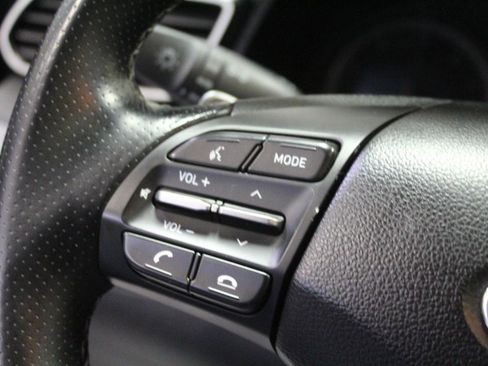 Used 2019 Hyundai Veloster Turbo image 10