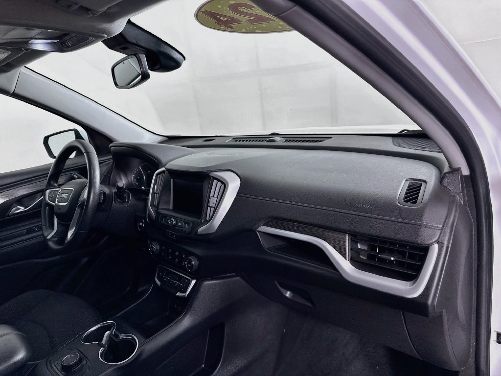 Used 2024 GMC Terrain SLE FWD image 35