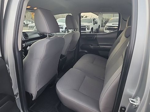 Used 2022 Toyota Tacoma SR image 16