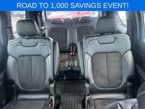 Used 2023 Jeep Grand Cherokee L Laredo image 22