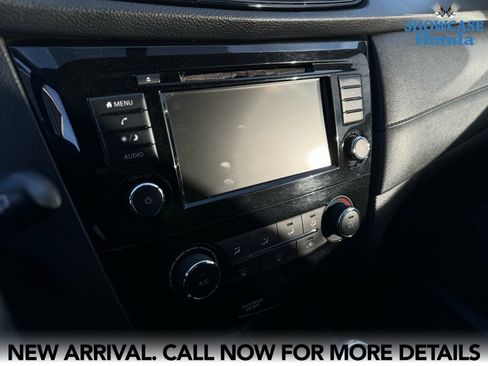 Used 2018 Nissan Rogue S image 13