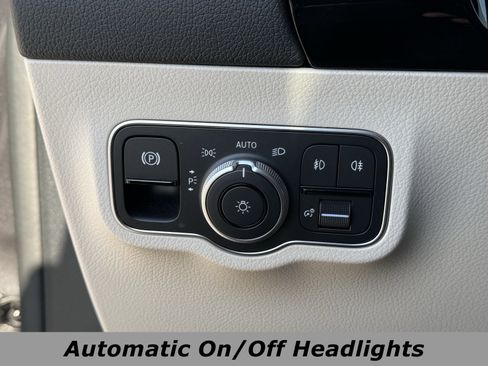 Used 2023 Mercedes-Benz GLA 250 4MATIC image 7