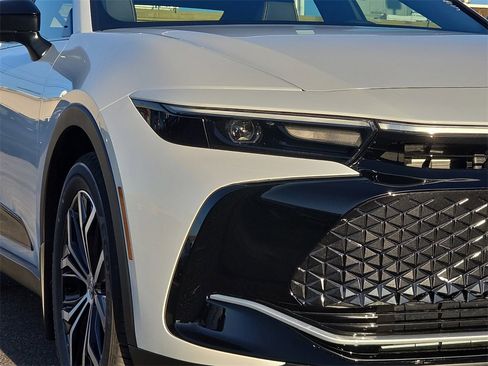 New 2026 Toyota Crown XLE image 9