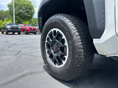 Used 2024 Toyota Tacoma TRD Off-Road AWD/4WD image 13