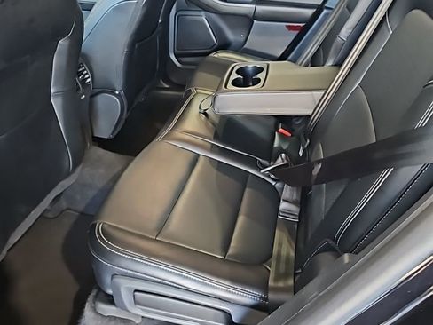 Used 2025 Ford Escape Platinum image 23