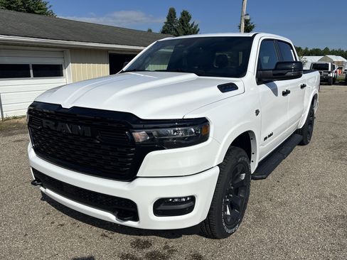 New 2026 RAM 1500 Big Horn AWD/4WD image 9