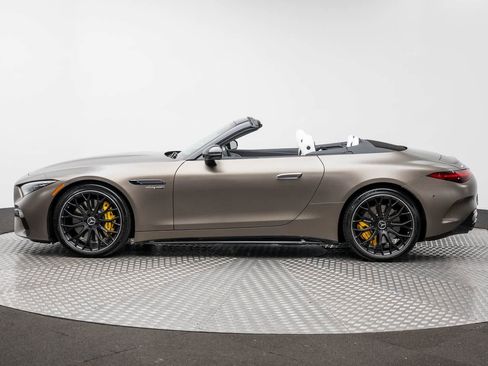 Used 2025 Mercedes-Benz SL 63 AMG 4MATIC image 3