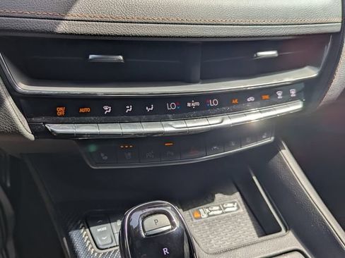 Used 2026 Cadillac CT5 V w/ Platinum Package AWD/4WD image 24