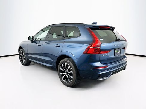 Used 2025 Volvo XC60 B5 Core image 5
