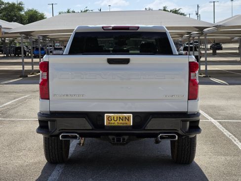 Used 2025 Chevrolet Silverado 1500 Custom Trail Boss AWD/4WD image 4