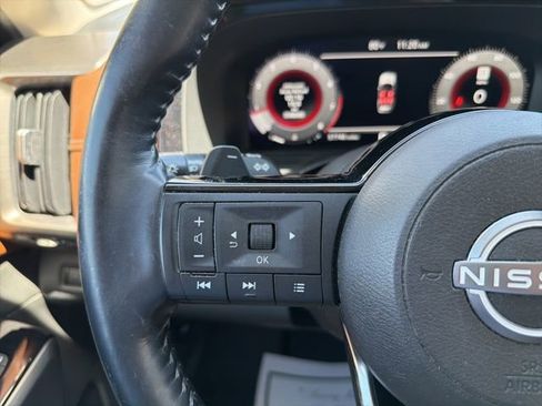 Used 2022 Nissan Pathfinder Platinum w/ Lighting Package (N92) FWD image 23