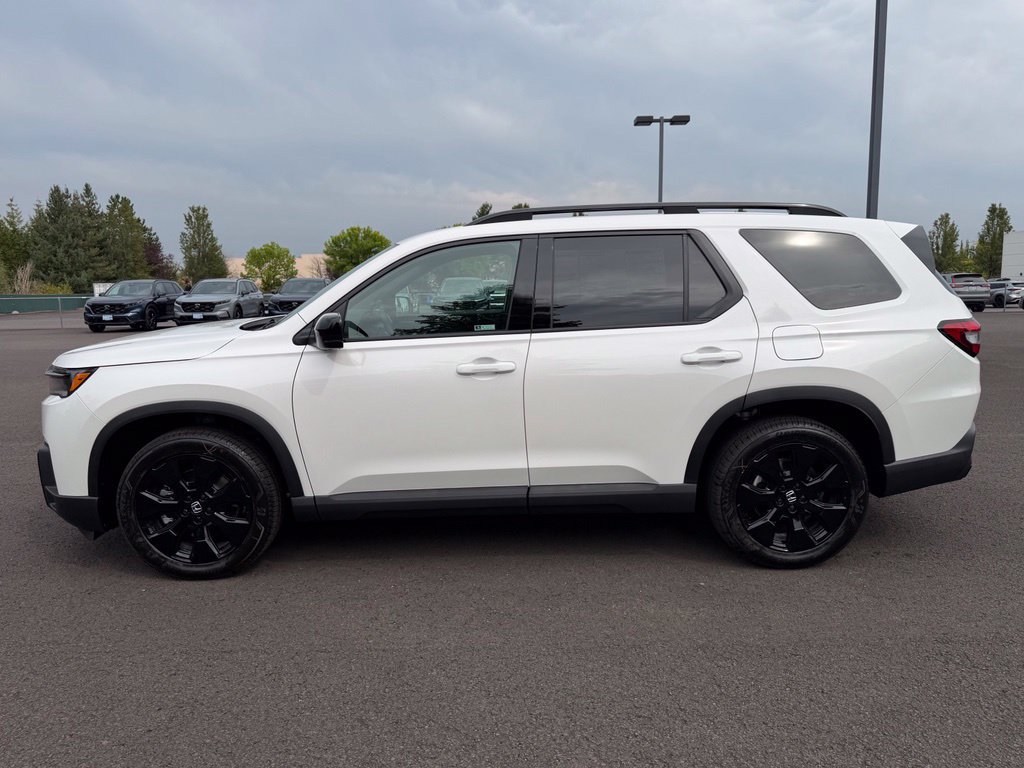 New 2026 Honda Pilot Black Edition image 5
