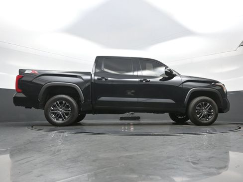 Used 2023 Toyota Tundra SR5 w/ SR5 Convenience Package AWD/4WD image 37