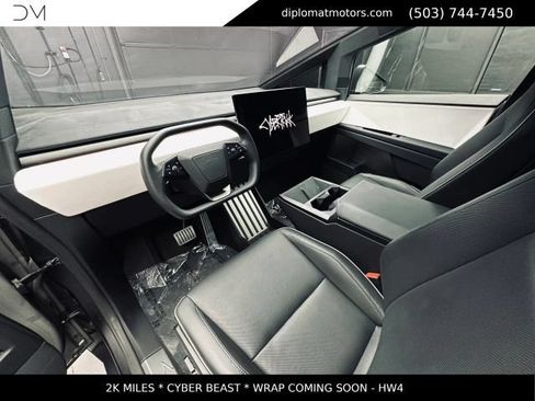 Used 2024 Tesla Cybertruck Cyberbeast AWD/4WD image 16