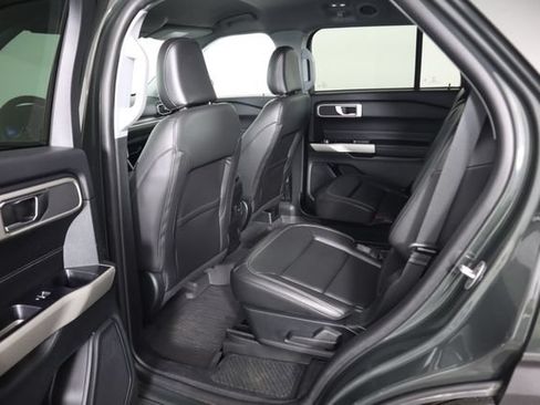 Used 2024 Ford Explorer XLT w/ Equipment Group 202A AWD/4WD image 60