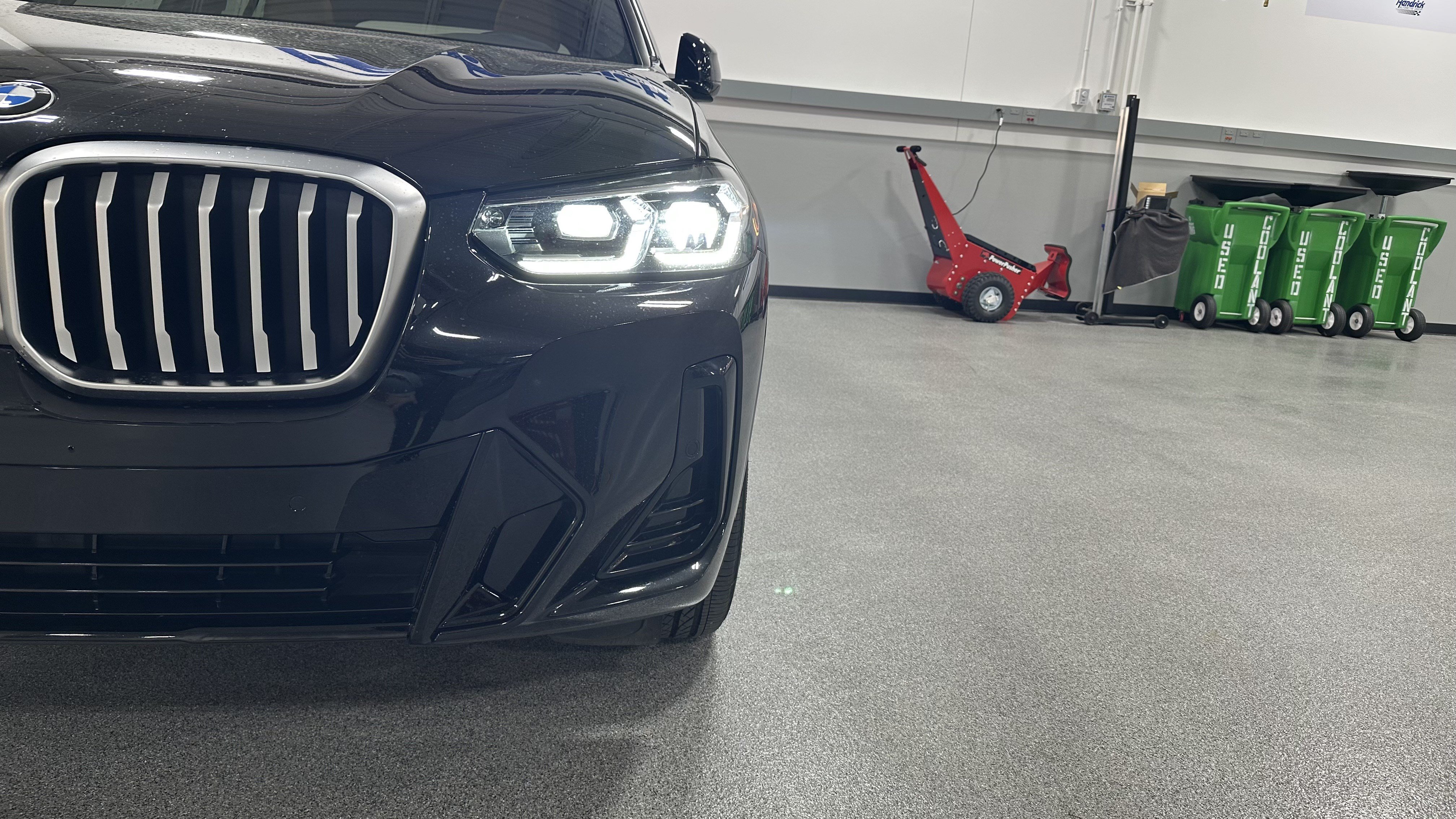 Used 2023 BMW X3 xDrive30i w/ M Sport Package AWD/4WD image 6