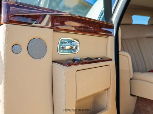 Used 2012 Rolls-Royce Phantom Sedan image 35