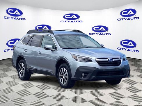 Used 2020 Subaru Outback Premium AWD/4WD image 1