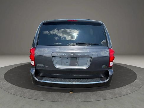 Used 2017 Dodge Grand Caravan SXT FWD image 6