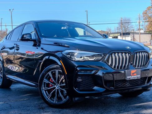 Used 2023 BMW X6 xDrive40i w/ M Sport Package image 3