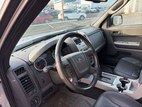 Used 2011 Ford Escape XLT w/ 203A Rapid Spec Order Code image 5