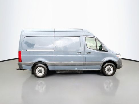 Used 2019 Mercedes-Benz Sprinter 144 image 6
