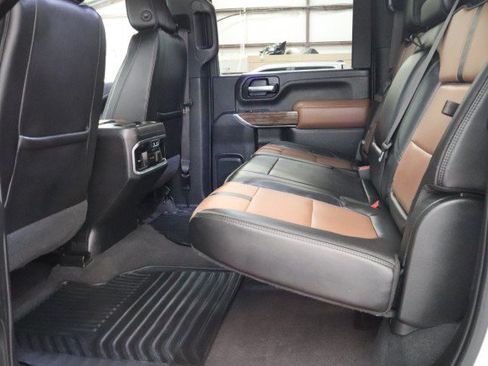 Used 2020 Chevrolet Silverado 2500 High Country w/ Technology Package AWD/4WD image 50