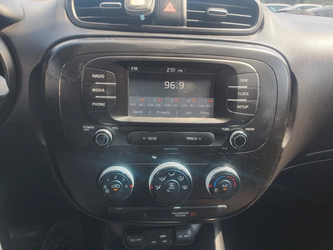 Used 2019 Kia Soul FWD image 17