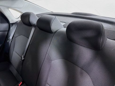 Used 2021 Kia Forte LXS FWD image 22