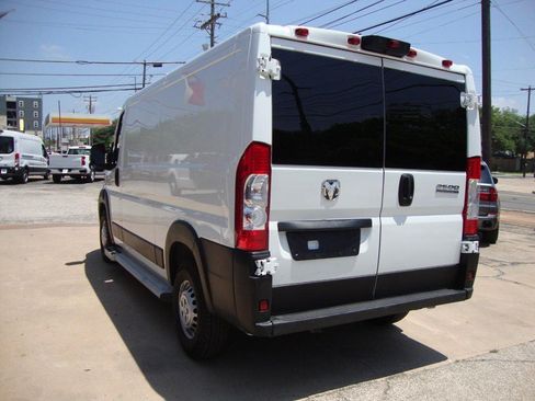 Used 2025 RAM ProMaster 2500 w/ U-Haul Equipment Group FWD image 6