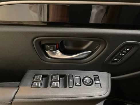 Used 2025 Honda Pilot EX-L image 33
