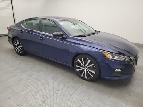 Used 2021 Nissan Altima 2.5 SR FWD image 11