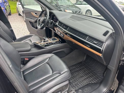 Used 2017 Audi Q7 3.0T Premium Plus w/ Premium Plus Package AWD/4WD image 21