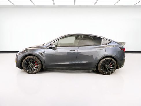 Used 2022 Tesla Model Y Performance image 23