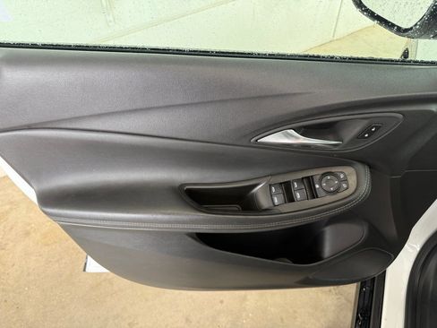 Used 2024 Buick Encore GX Sport Touring FWD image 11