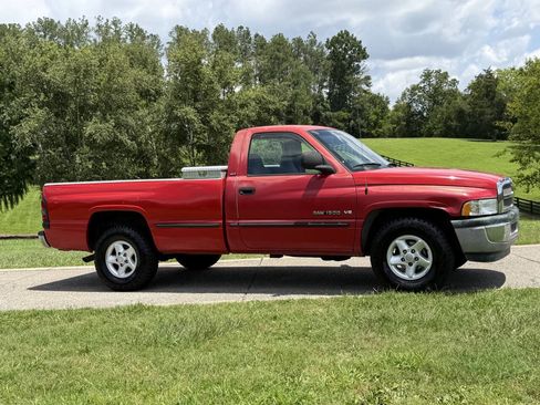 Used 1999 Dodge Ram 1500 Truck 2WD Regular Cab image 3