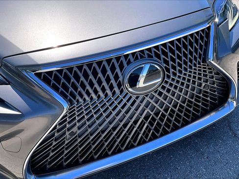 Used 2020 Lexus LS 500 w/ Accessory Package (Z2) RWD image 30