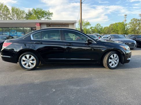 Used 2009 Honda Accord EX-L image 2