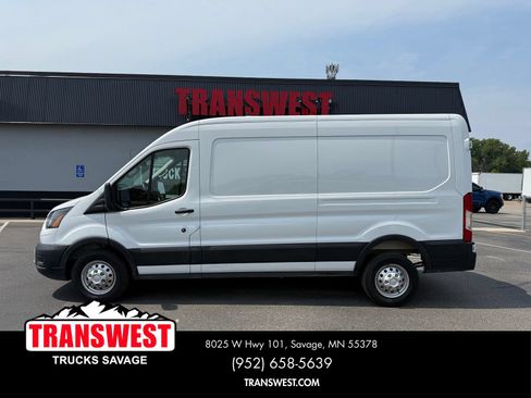 Used 2025 Ford Transit 250 148 Medium Roof Extended AWD image 2