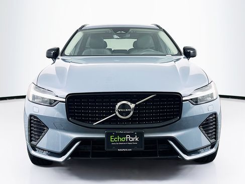 Used 2024 Volvo XC60 B5 Plus w/ Climate Package AWD/4WD image 2