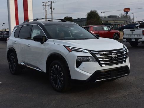 New 2026 Nissan Rogue Platinum w/ Platinum Premium Package image 3