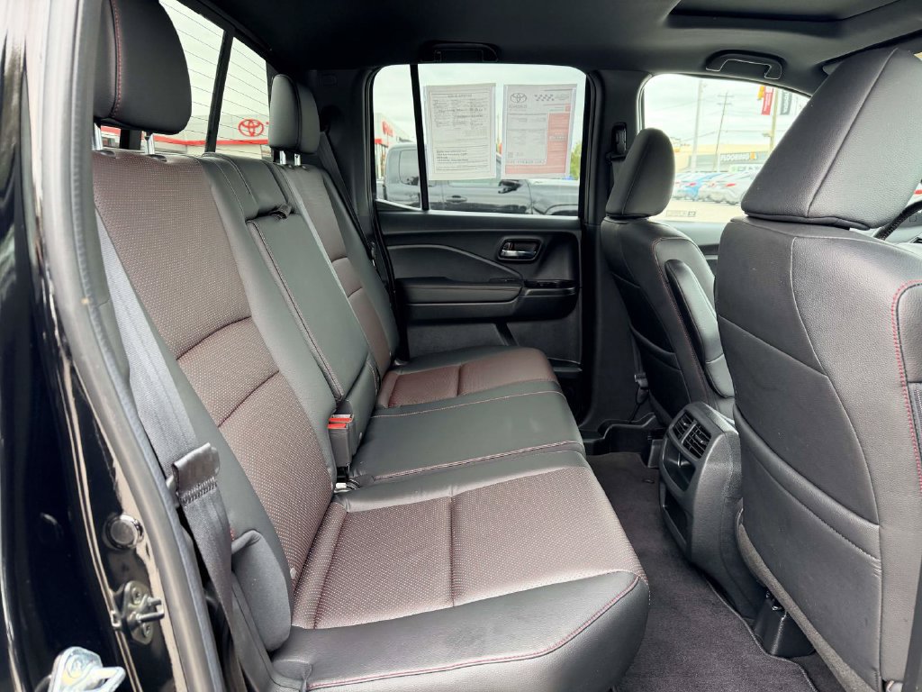 Used 2023 Honda Ridgeline Black Edition image 13