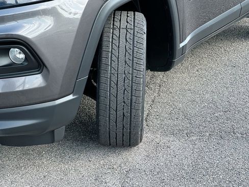 Used 2022 Jeep Compass Latitude image 25