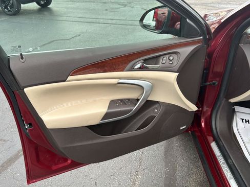 Used 2017 Buick Regal Premium w/ Driver Confidence Package #1 FWD image 20