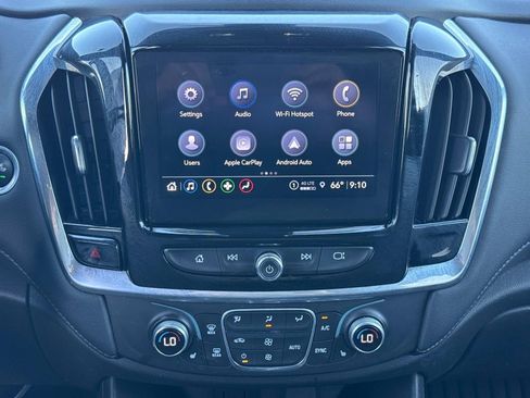 Used 2023 Chevrolet Traverse LT AWD/4WD image 10