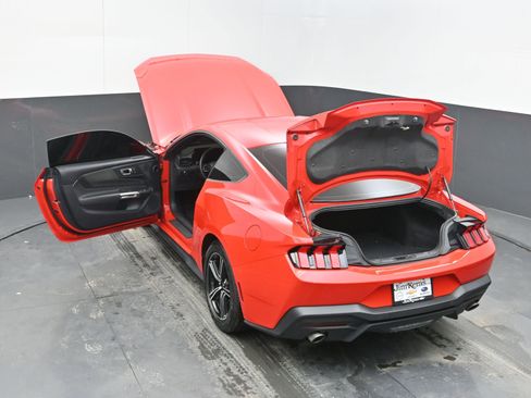 Used 2024 Ford Mustang Coupe image 39